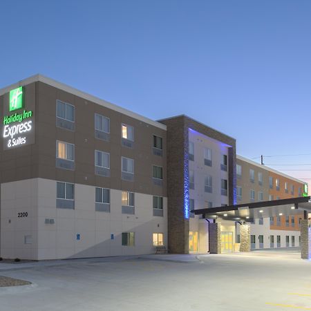 Holiday Inn Express & Suites Lincoln I - 80 By Ihg Exteriér fotografie