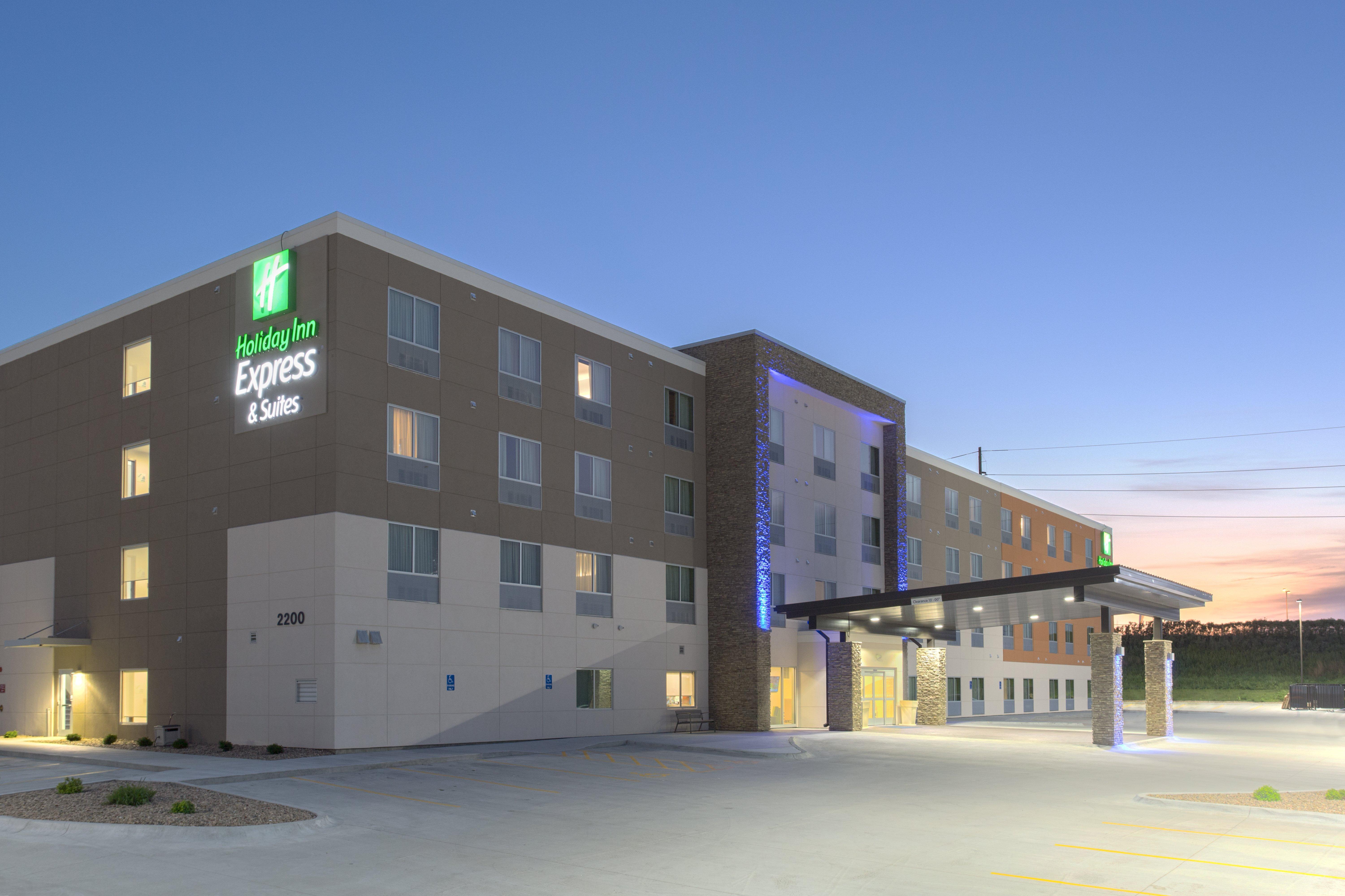 Holiday Inn Express & Suites Lincoln I - 80 By Ihg Exteriér fotografie